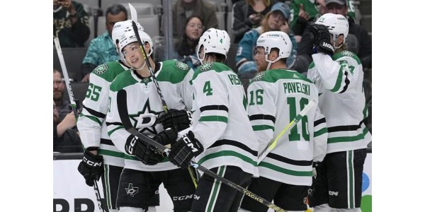 Zápasy Dallas Stars proti mistrovským týmům z předchozích dvou sezón